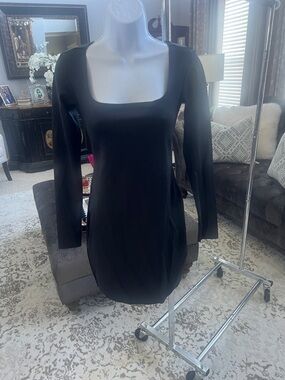 Skims  Long-Sleeve Square Neck Women's Dress